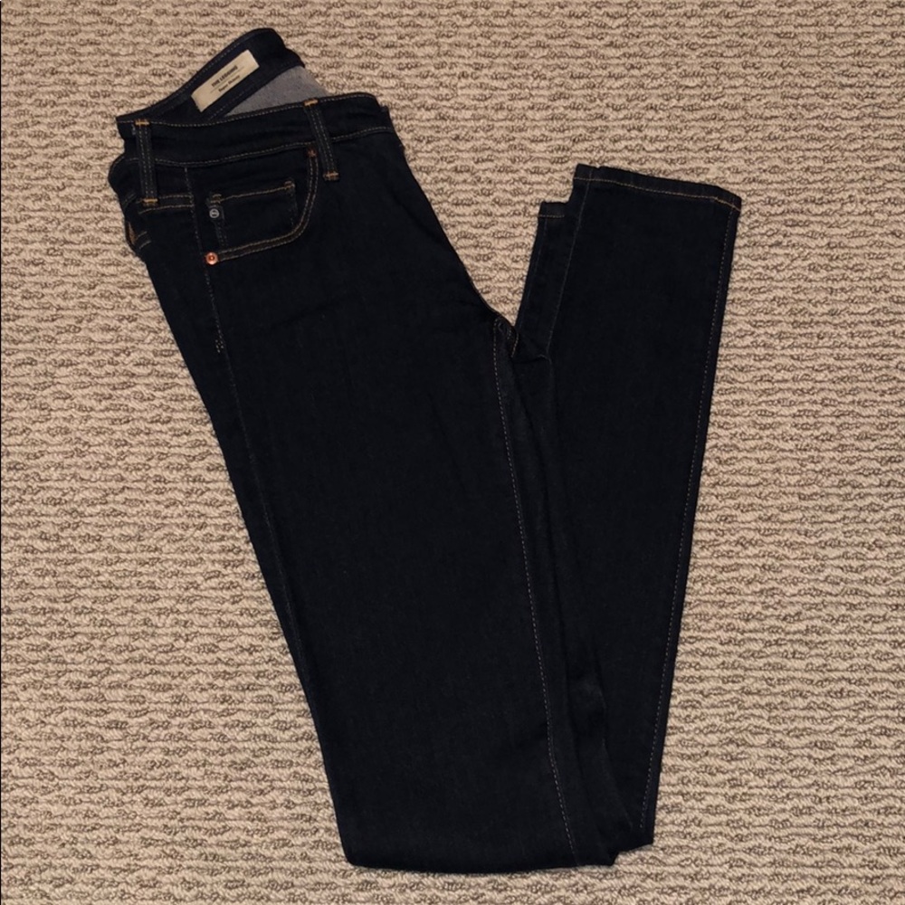 AG “The Legging” Super Skinny Jeans